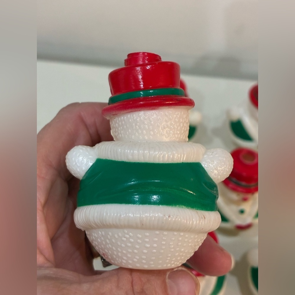 Vintage Blow Mold Christmas Light Covers – Snowmen & Santas – SET OF 15 - Picture 6 of 6